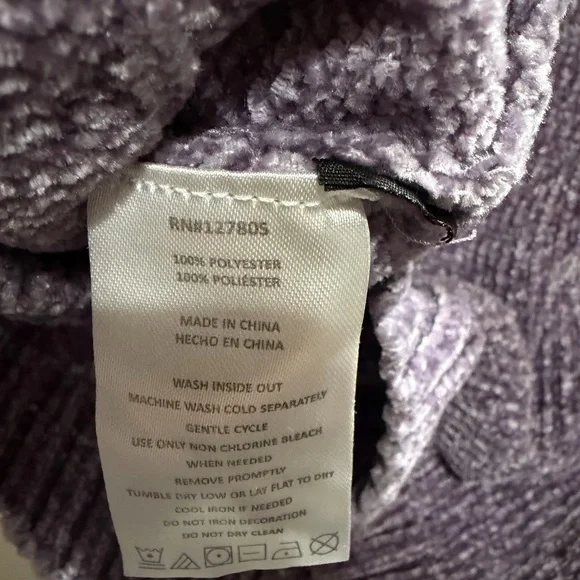 DKNY Girls Violet Chenille Knit Sweater Size 3T | Soft Pocket Pullover - Picture 5 of 5